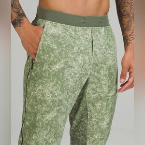 LULULEMON Textured Tech Pants